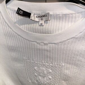 CHANEL TOP